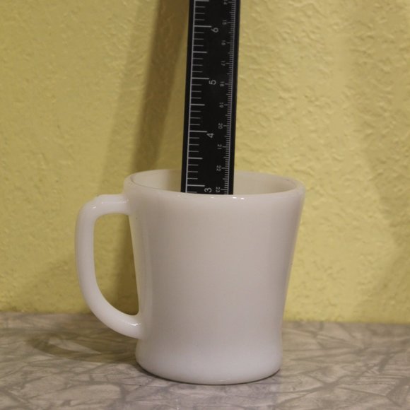 Vintage Fire King Anchor Hocking White Milk Glass D Handle Coffee Cup Mug. - Picture 3 of 4